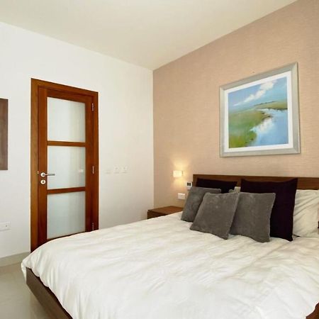 Point Sliema Sea Front Exterior photo